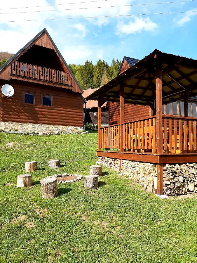 Villa Andrea- neakceptujeme mladé partie Terchová Esterno foto